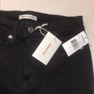 Good American Cropped Skinny Jean